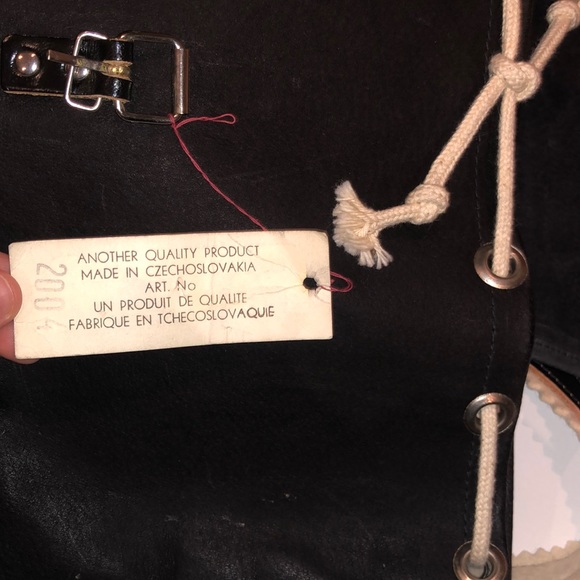 Authentic World famous leather bag - Picture 3 of 9